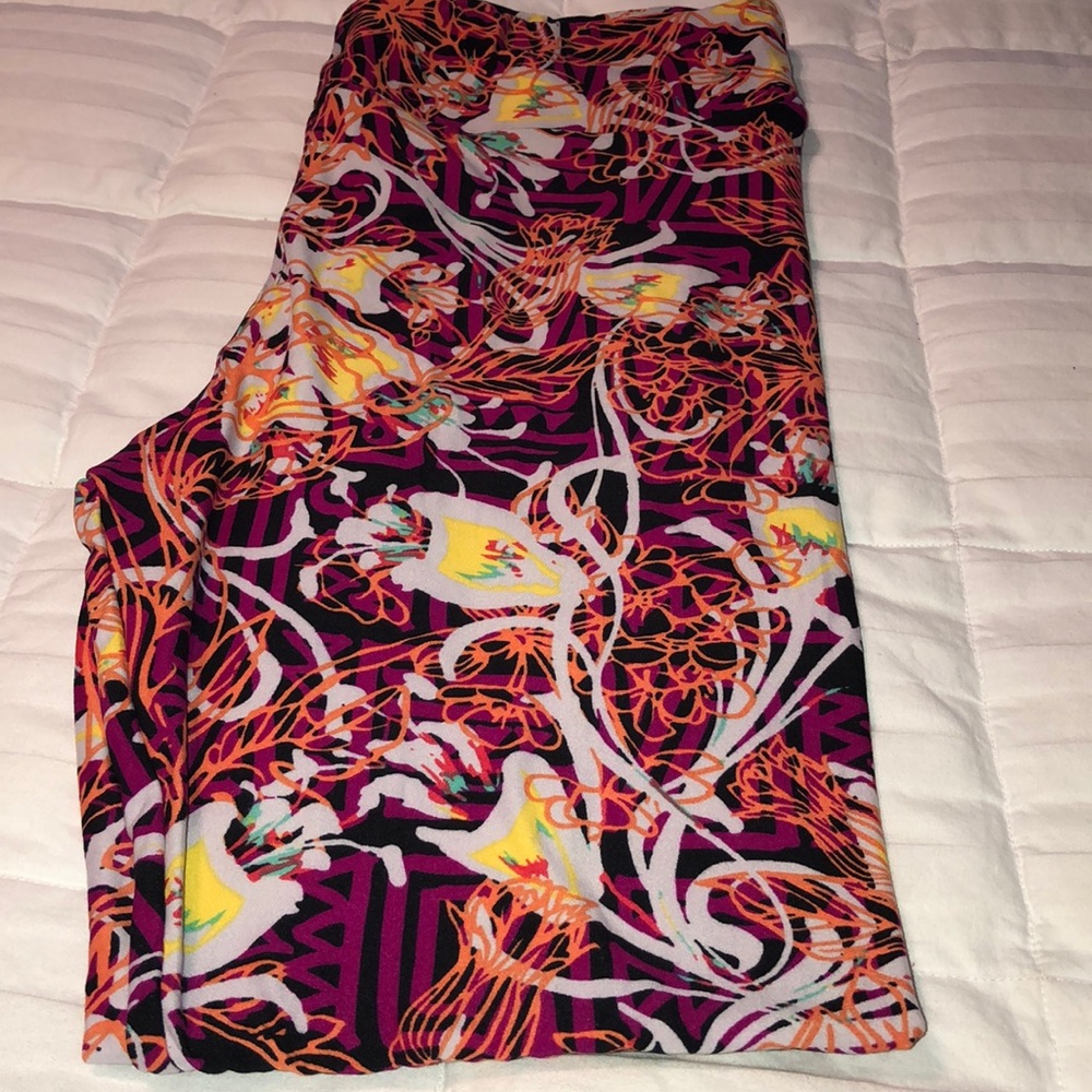 Lularoe TC leggings.  NEW